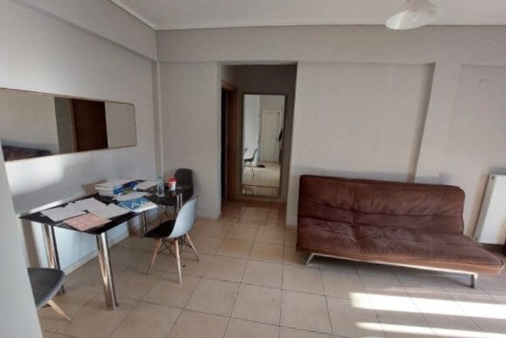 Realty photo 1