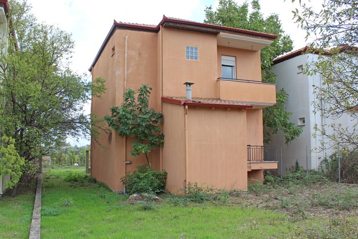 Realty photo 3