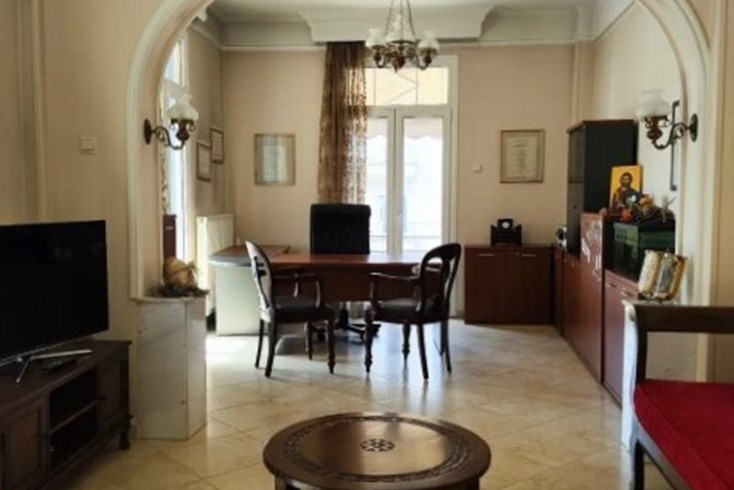 Realty photo 3