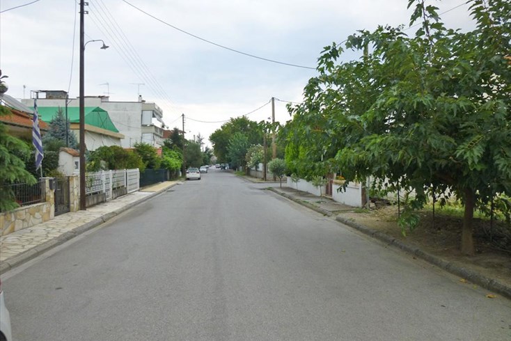 Realty photo 1