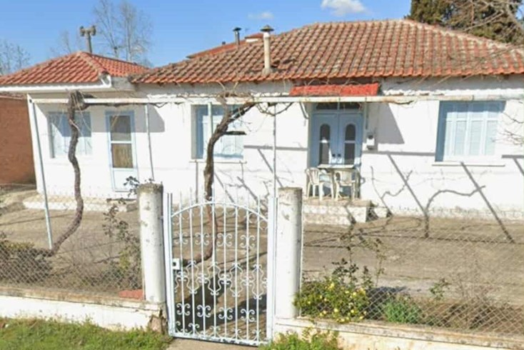 Realty photo 1