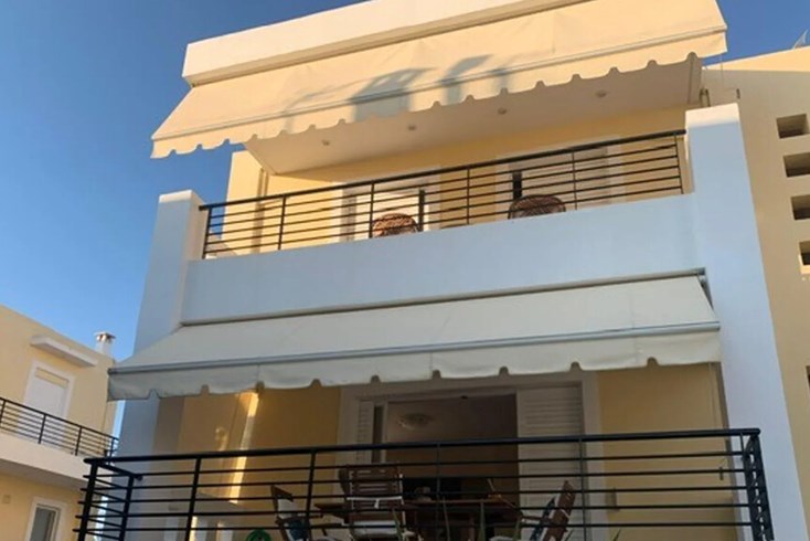 Realty photo 2