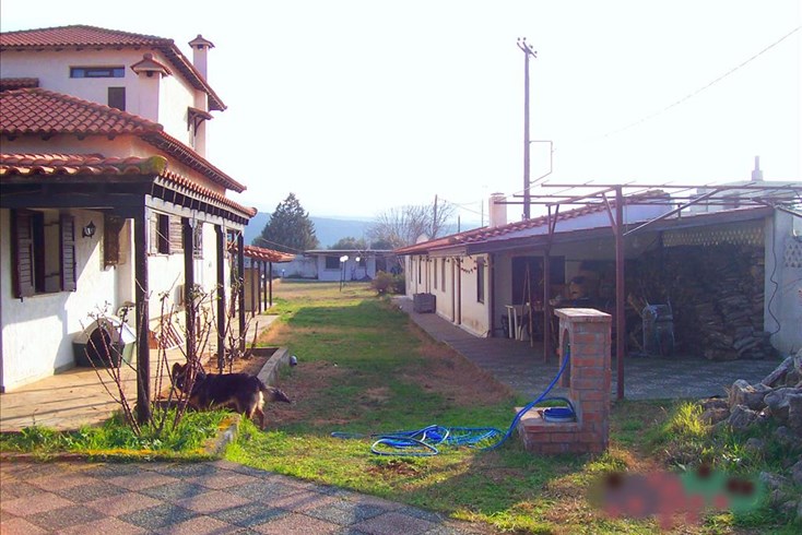 Realty photo 3