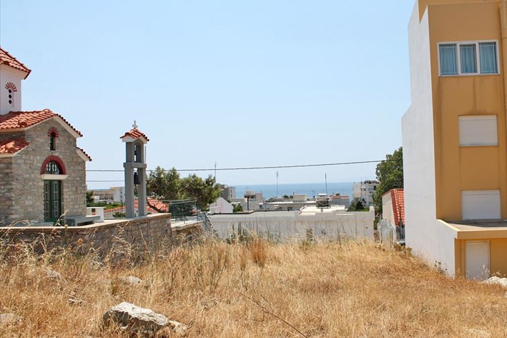 Realty photo 2
