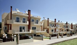 თაუნჰაუსი 200 m² ატიკაში