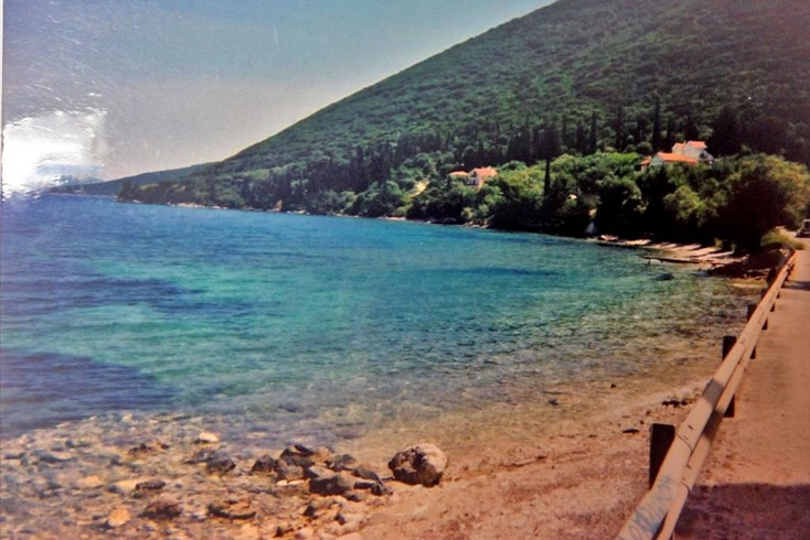 Realty photo 2
