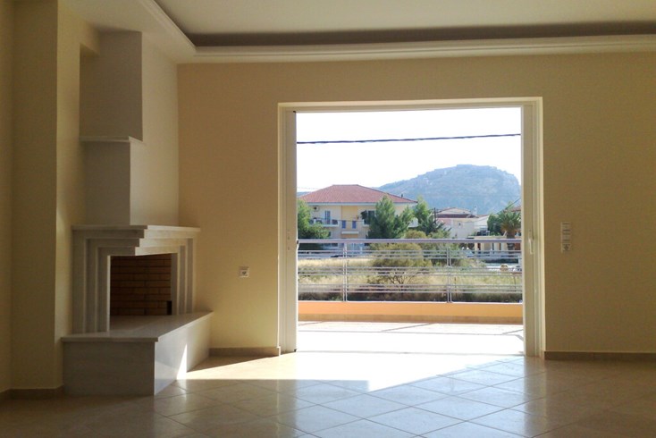 Realty photo 2