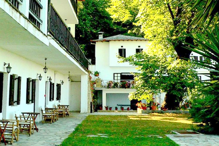 Realty photo 1