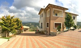 Villa 360 m² in Crete