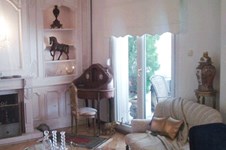 Property 701 photo 4