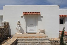 Property 715 photo 3