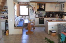 Property 721 photo 11