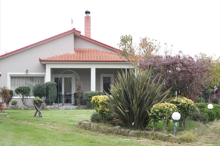 Realty photo 1