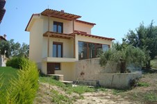 Property 748 photo 1
