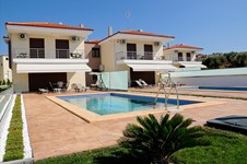 Property 749 photo 2
