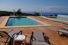 Property 749 photo 16