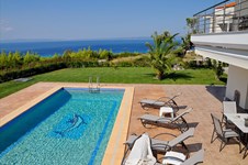 Property 749 photo 17