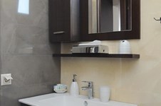 Property 749 photo 23