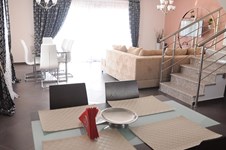 Property 749 photo 20
