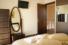 Property 749 photo 29