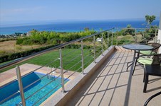 Property 749 photo 13