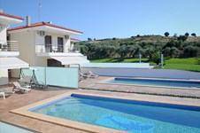 Property 749 photo 11