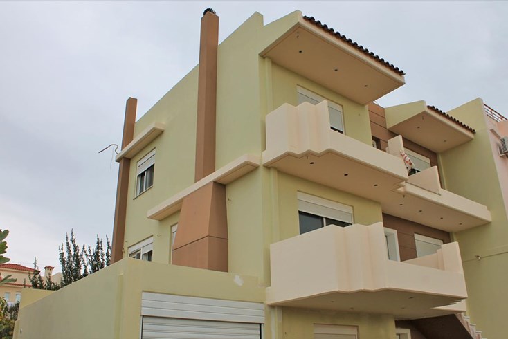 Realty photo 2