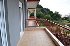 Property 757 photo 12
