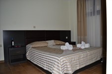 Property 7592 photo 9