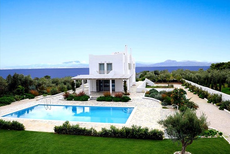 Realty photo 2