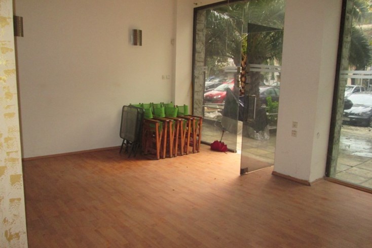 Realty photo 1