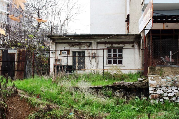 Realty photo 1