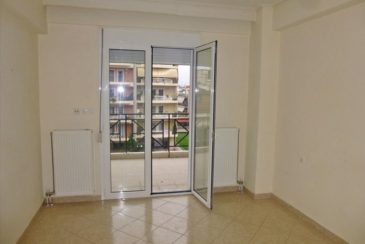 Realty photo 2