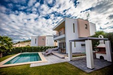 Property 792 photo 13