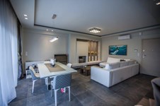 Property 792 photo 22