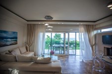Property 792 photo 33