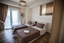 Property 792 photo 39