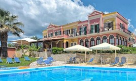 Hotel 660 m² in Corfu