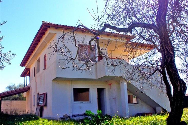 Realty photo 2