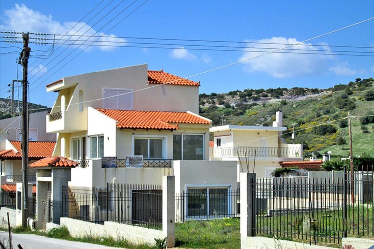 Realty photo 2