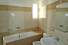 Property 8128 photo 6
