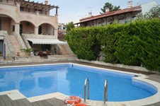 Property 814 photo 3