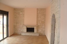 Property 814 photo 6