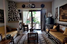 Property 820 photo 4