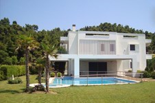 Property 827 photo 3
