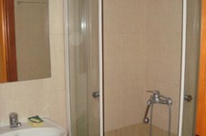Property 828 photo 10