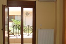 Property 828 photo 11