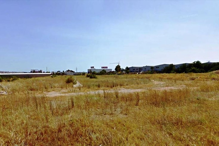 Realty photo 2
