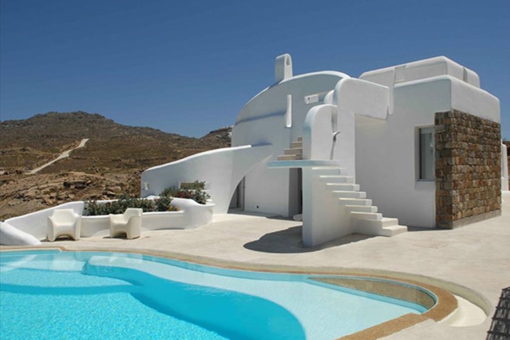 Realty photo 2