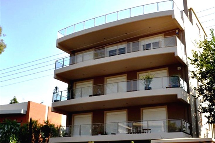 Realty photo 1